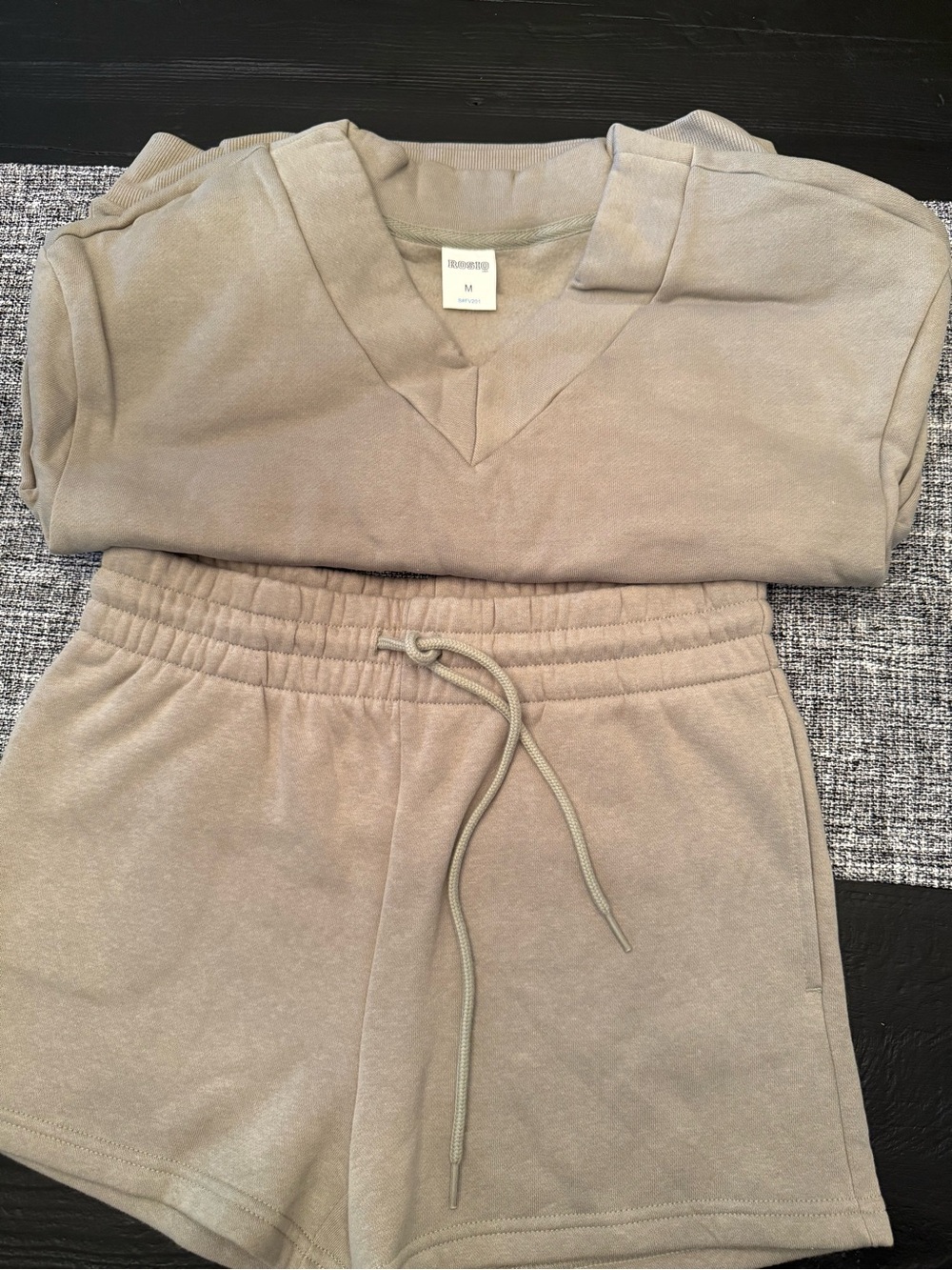 Green Rosio Sweatshirt and Shorts Set
